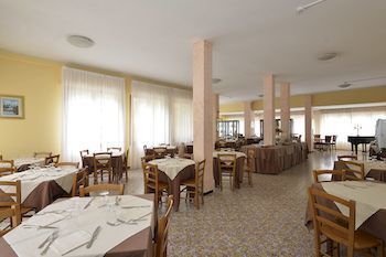 Historical With Panoramic Terrace Napels