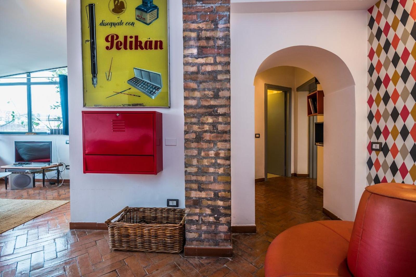 Historical With Panoramic Terrace Appartement Napels